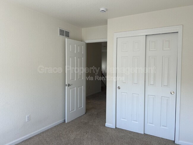 Building Photo - 2938 Uinta St