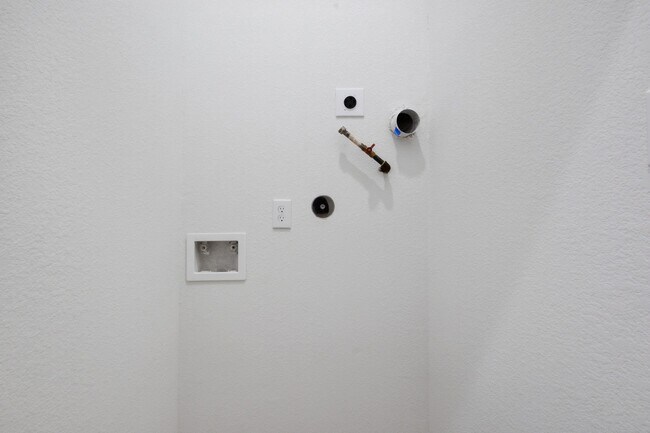 Building Photo - 3320 Francis St