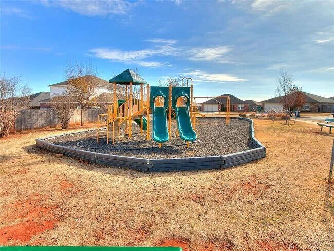 Building Photo - 13244 Beekman Dr