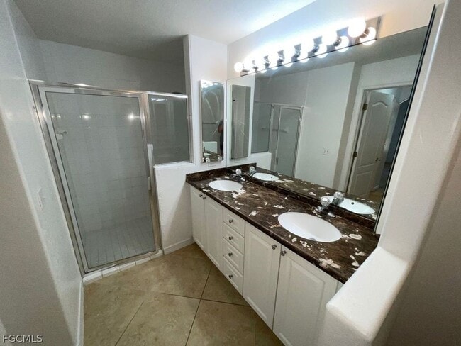 Building Photo - 2614 Carol Pl