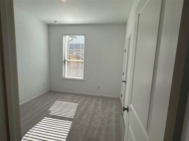 Building Photo - 6814 Arabella Lakes Dr