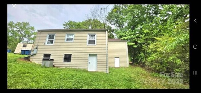 Building Photo - 3BD/2BA Home in Hickory