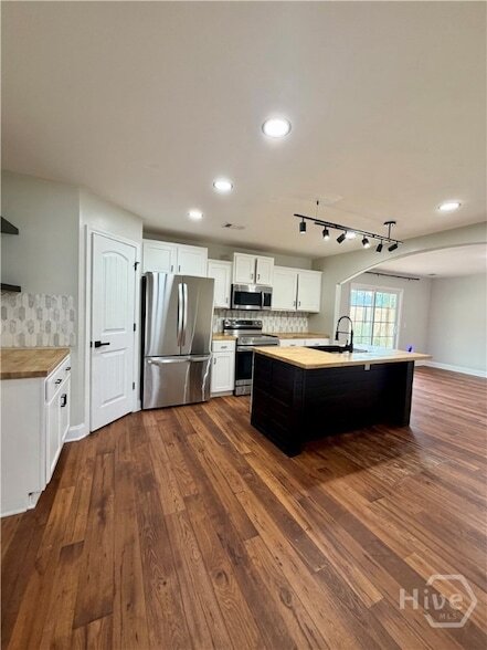 Building Photo - 35 Ben Grady Dr