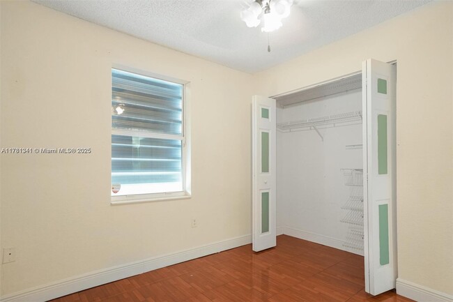 Building Photo - 11605 SW 147th Ave