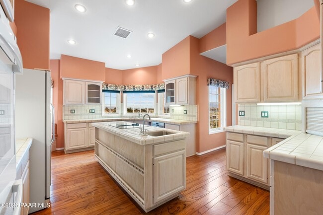 Building Photo - 2780 Whispering Way Cir