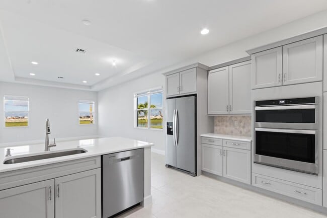 Building Photo - 5579 Liberty Ln