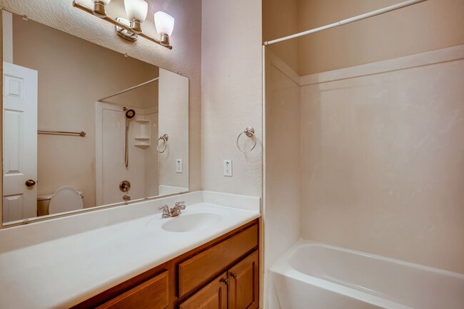 Building Photo - 2606 Mingus Dr