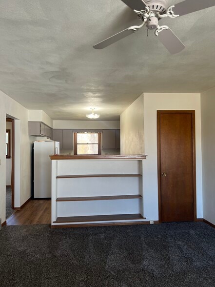 Building Photo - 1825 Ontario Dr