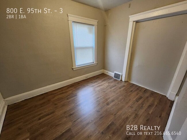 Building Photo - 800 E 95th St