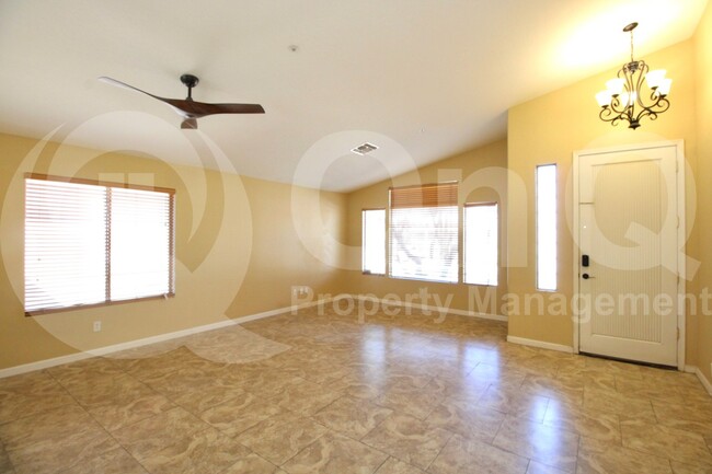 Building Photo - 10559 E Morning Star Dr