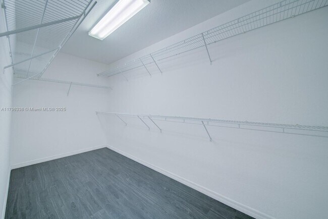 Building Photo - 5035 SW 155th Ave