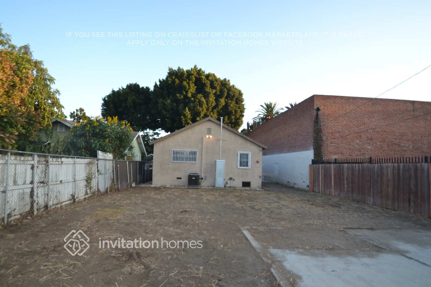 Building Photo - 1121 56th St