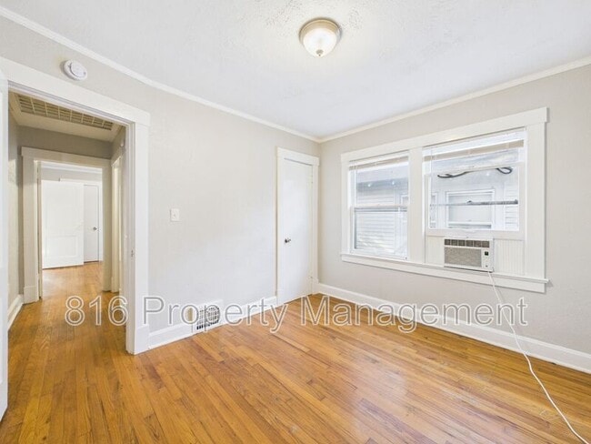 Building Photo - 6612 Park Ave E