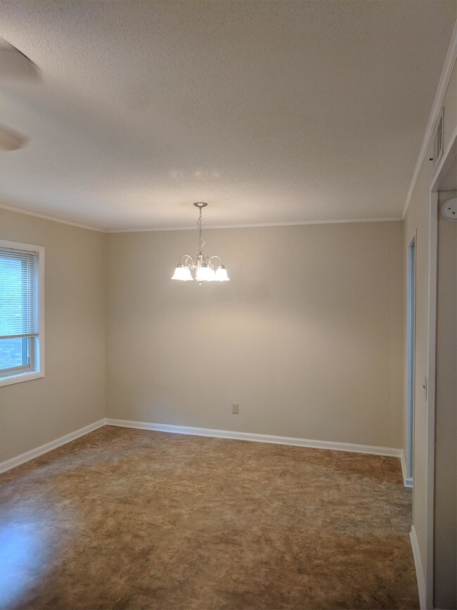 Building Photo - 3807 Pembrook Ct