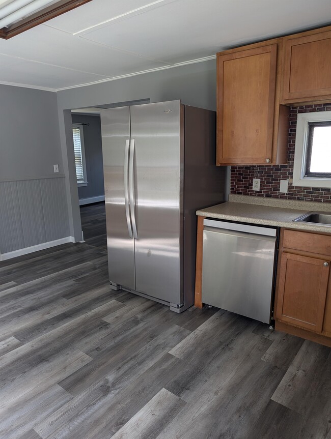 Building Photo - 44 Boston Post Rd