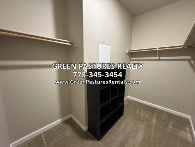 Building Photo - 2490 Eastshore Pl