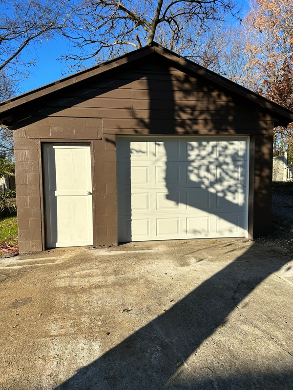 Building Photo - 636 Old Shakertown Rd