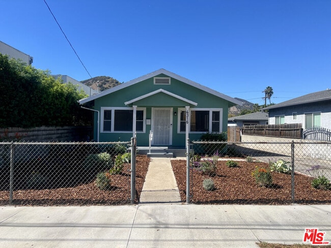 Building Photo - 4316 Perlita Ave