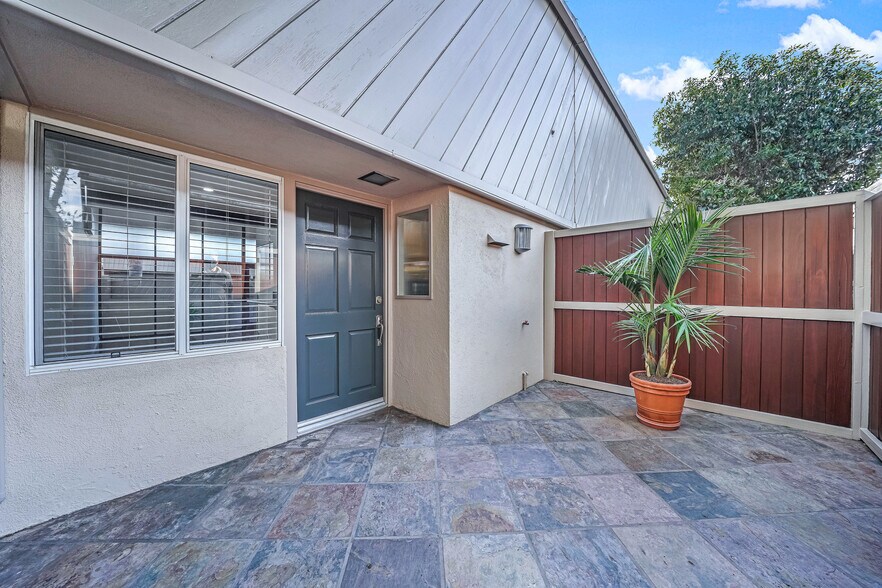 Back Door & Back Patio - 275 S Church Ln