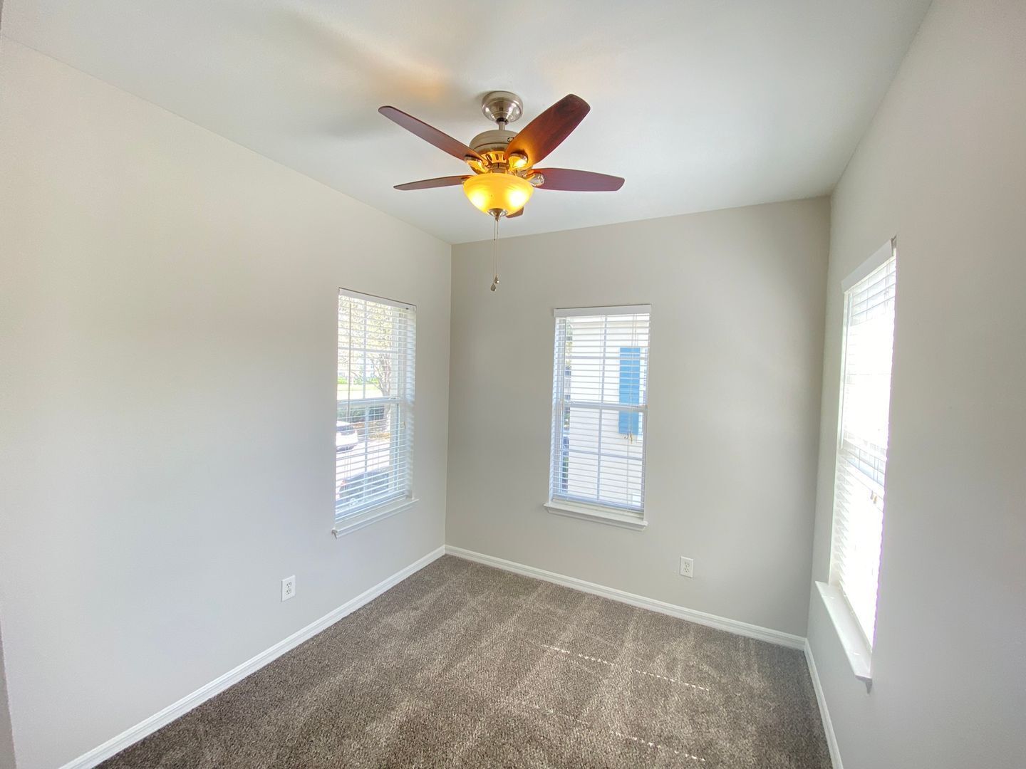 Building Photo - 760 Siena Palm Dr