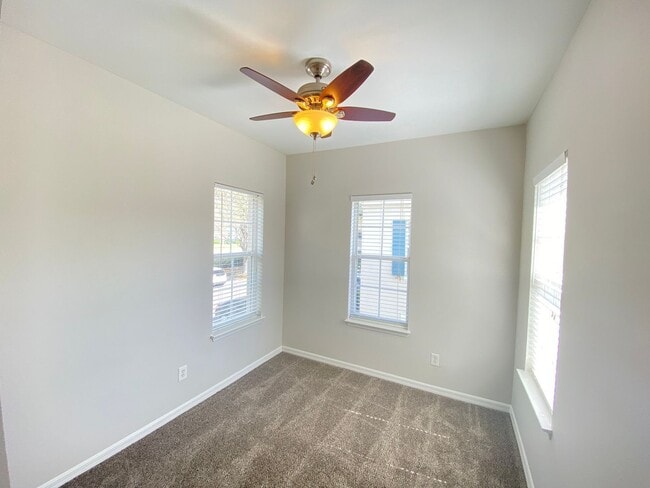 Building Photo - 760 Siena Palm Dr