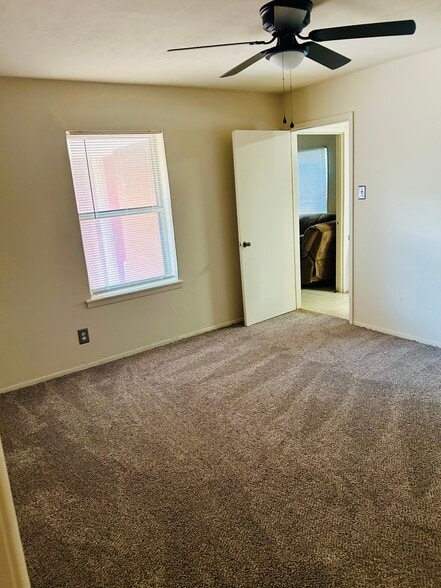 Bedroom 3 - 1218 Briarwood St