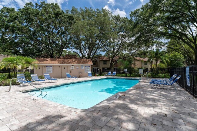 Building Photo - 2304 Fletchers Point Cir