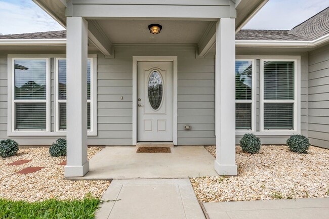 Building Photo - 13005 Centaurus Ct