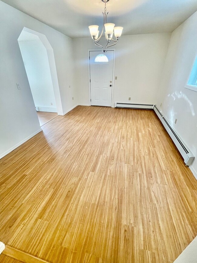 Building Photo - 202 Princess Dr