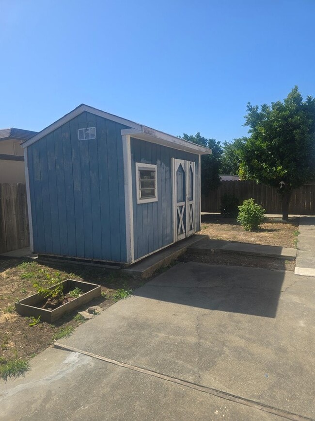 Building Photo - New On The Market