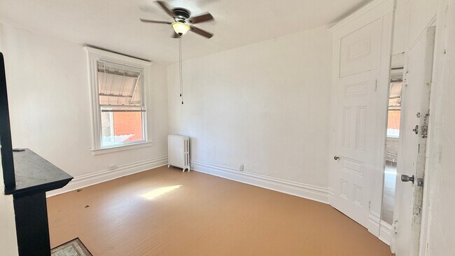 FullSizeRender 1 - 1458 N Gaylord St