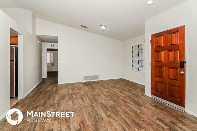 Building Photo - 1576 W Highsmith Dr
