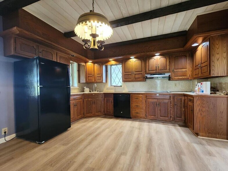 Building Photo - 4939 Indian Creek Rd