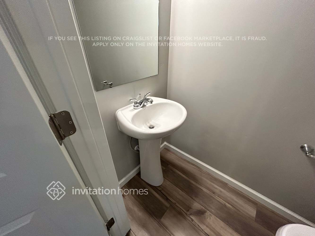 Building Photo - 114 N Riverside Dr