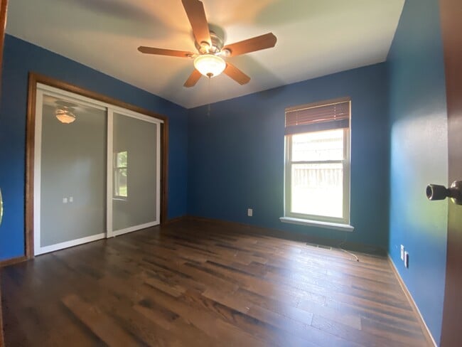 Building Photo - 2333 Cottonwood Rd