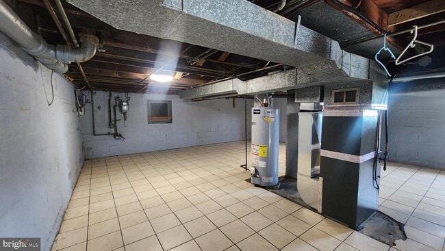 Building Photo - 397 Oriole Ave
