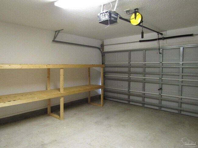 Building Photo - 388 Mirabelle Dr