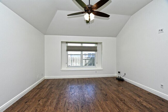 Building Photo - 2306 Oakshire Cove