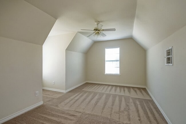 Building Photo - 26267 Avoyelles Ave