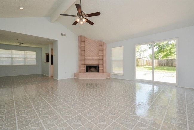 Building Photo - 15702 Timber Rock Dr