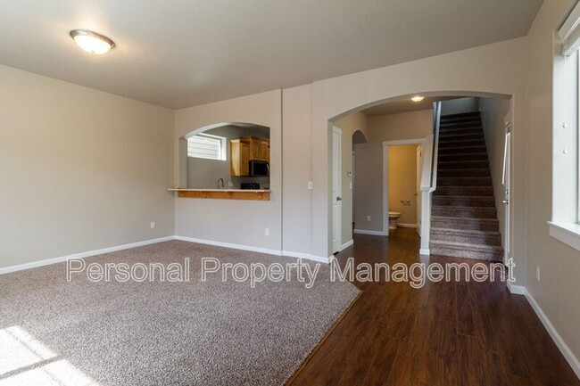 Building Photo - 102 NW 76th St