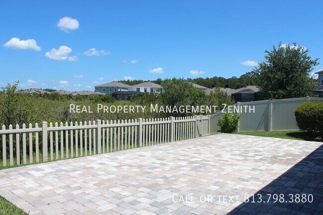 Building Photo - 33163 Sand Creek Dr