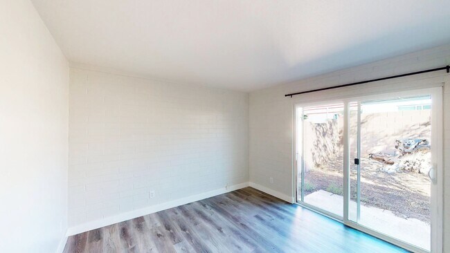 Building Photo - 1714 E Ocotillo Rd
