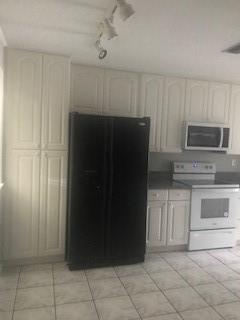 Building Photo - 2754 Seaton Ct