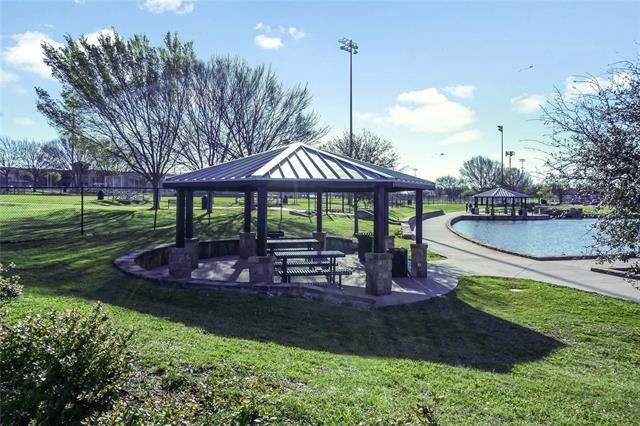 Building Photo - 631 Redwood Wy