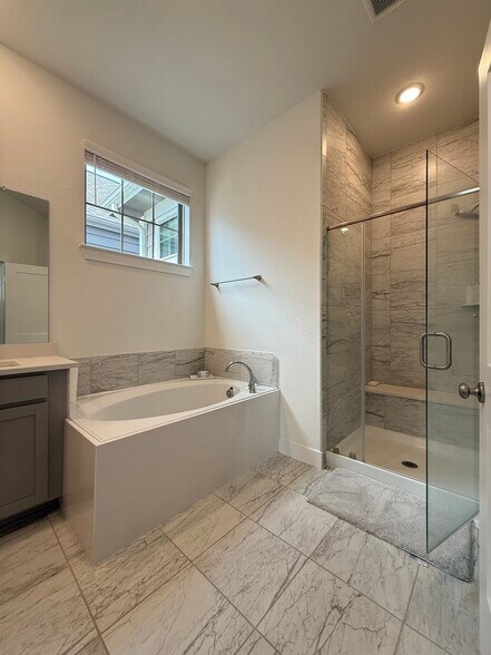 Building Photo - 7826 Starfish Arbor Dr