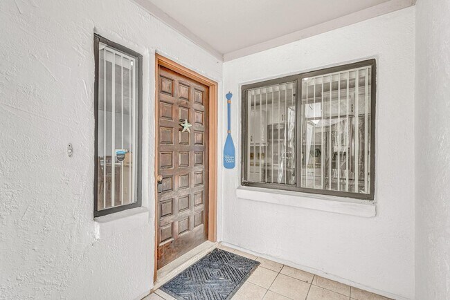 Building Photo - Available April 1st, 2026