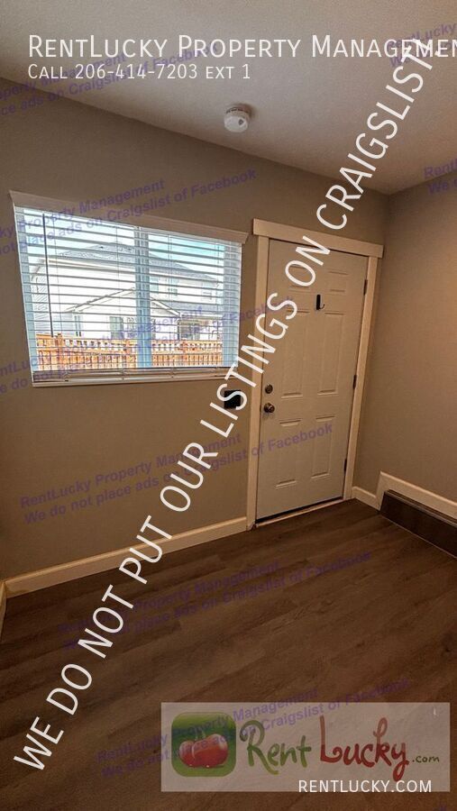 Building Photo - 14633 201st Ave E