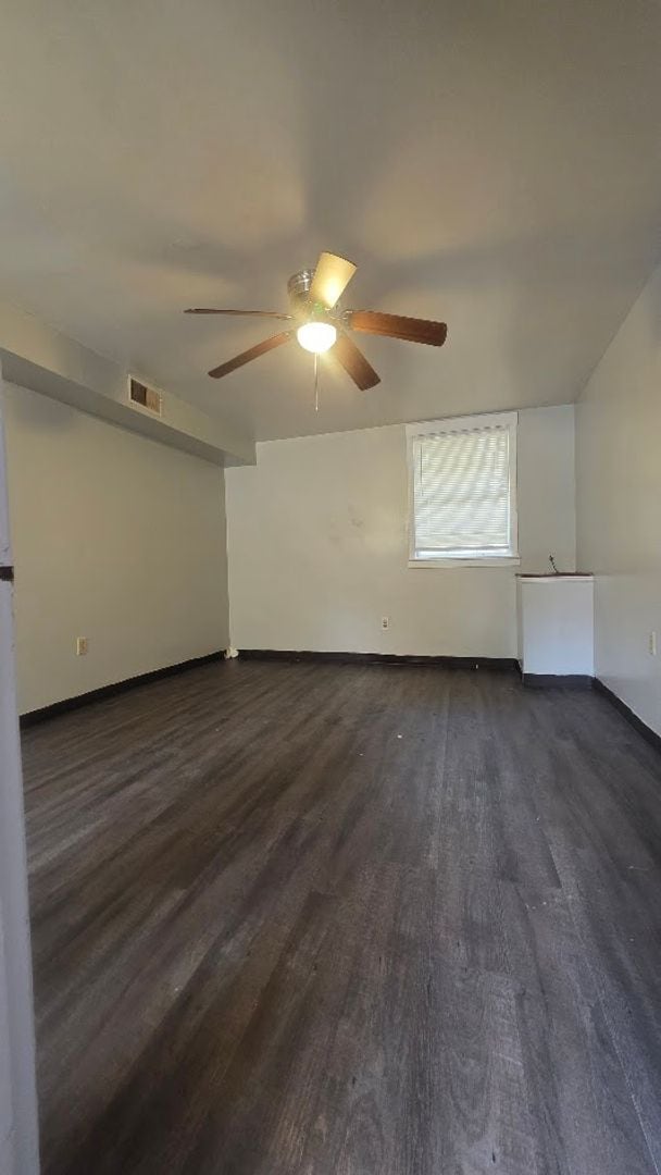 Building Photo - 4/1