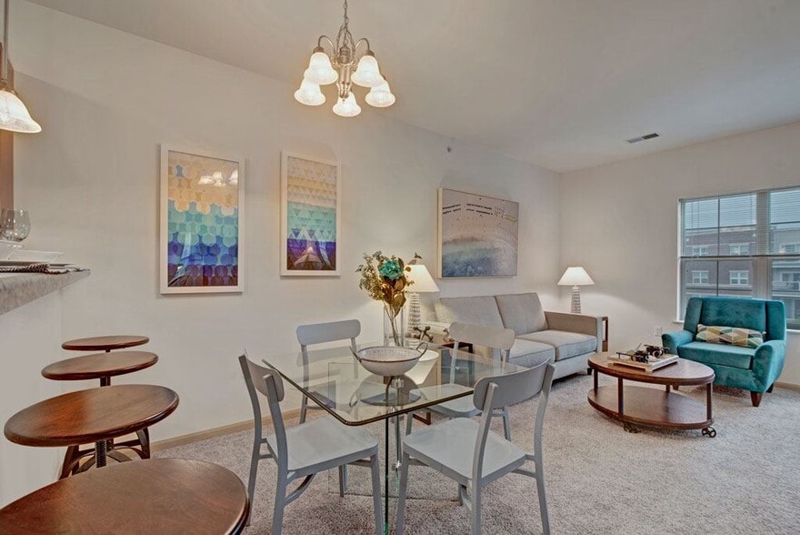 Building Photo - Swan Creek